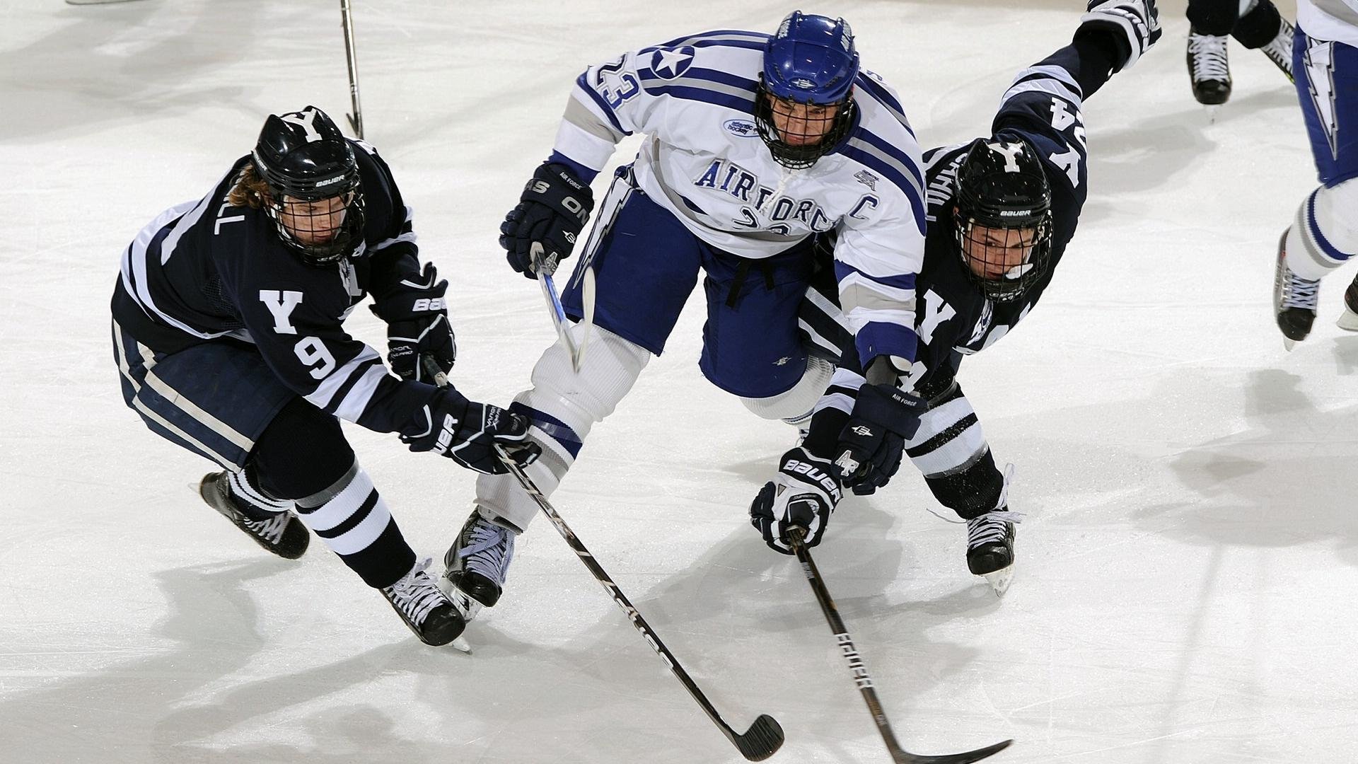 英超争冠焦点战，巴拉圭踏平那不勒斯—一场跨越时空的足球狂想