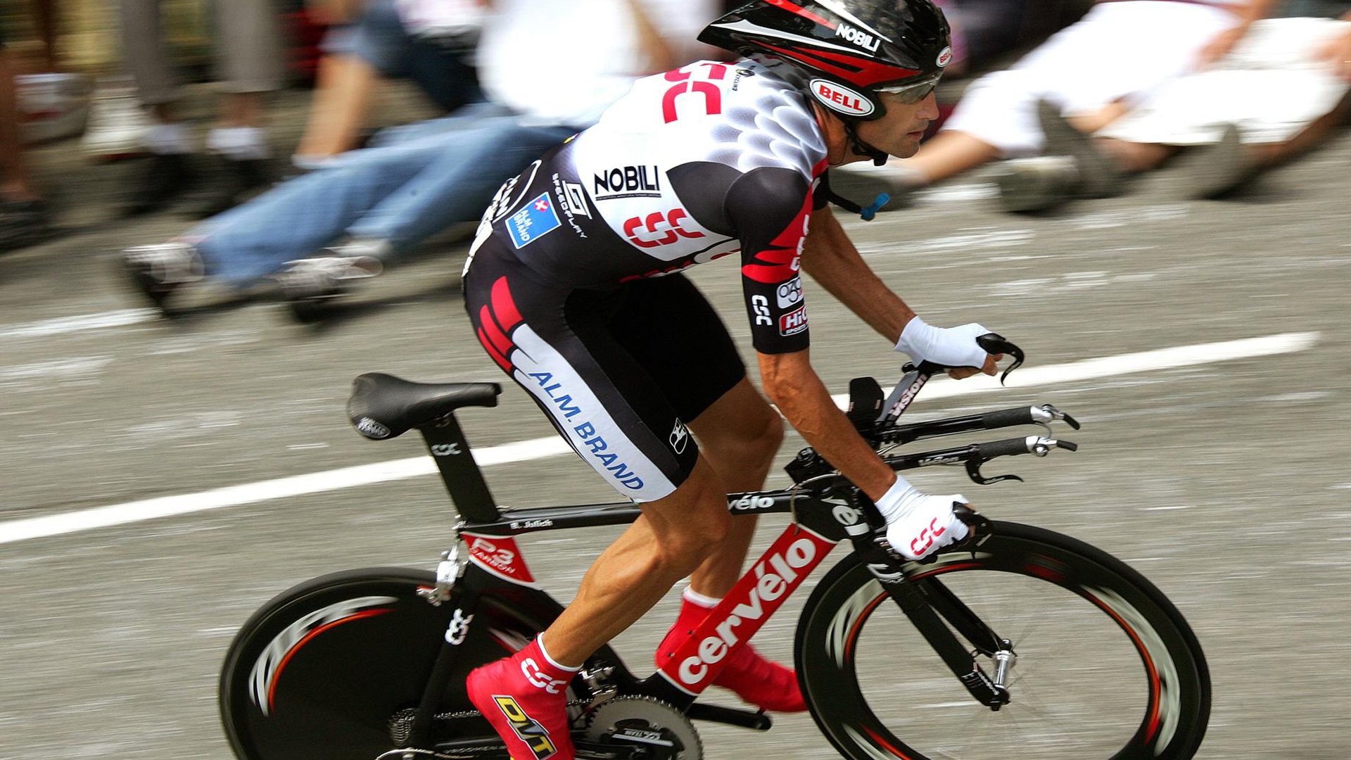 孤胆英雄难敌团队洪流，利拉德62分之夜见证独行侠如何正面击溃开拓者