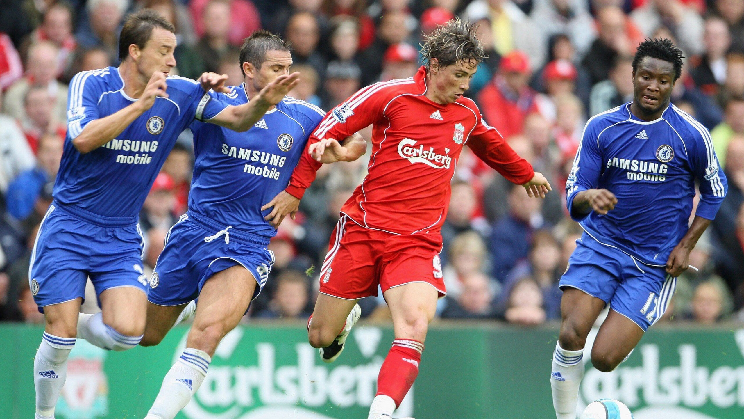 赛道上的颠覆，哈斯车队轻取红牛二队，塞恩斯统治全场