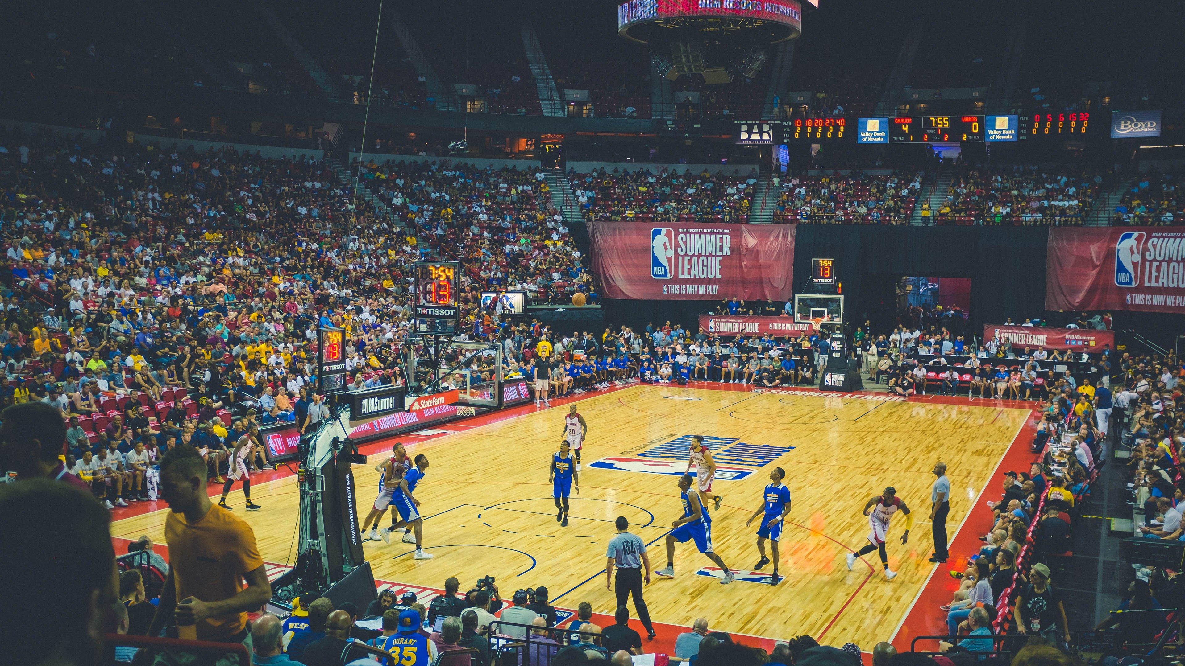 德罗赞末节封神！山西队鏖战篮网，加时鏖战见证东方坚韧